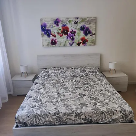 Center, Between Piazza Alfieri&piazza Palio Appartamento