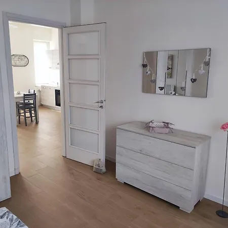 דירה Center, Between Piazza Alfieri And Piazza Palio אסטי