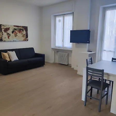 Center, Between Piazza Alfieri And Piazza Palio *